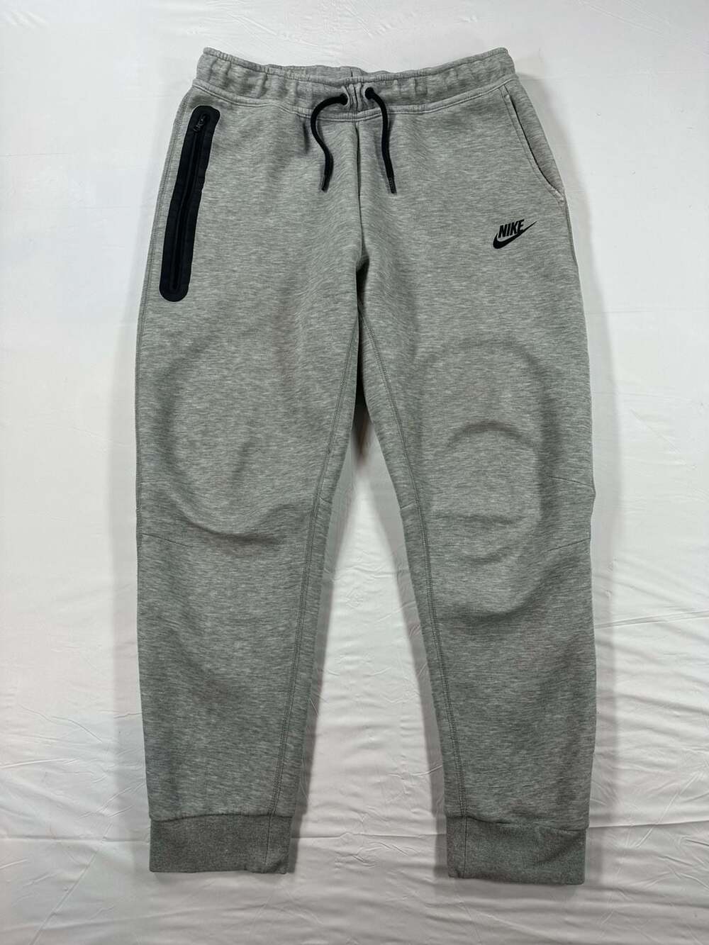 Nike Tech Fleece Sweatpants Boys XL Heather Gray Joggers Zip Pocket